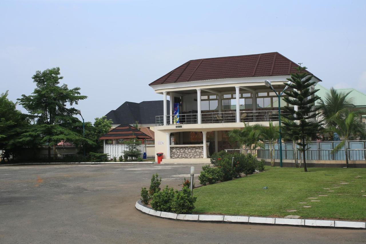 Oxygen Holiday Resort Owerri Luaran gambar