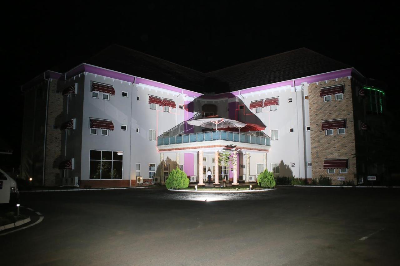 Oxygen Holiday Resort Owerri Luaran gambar